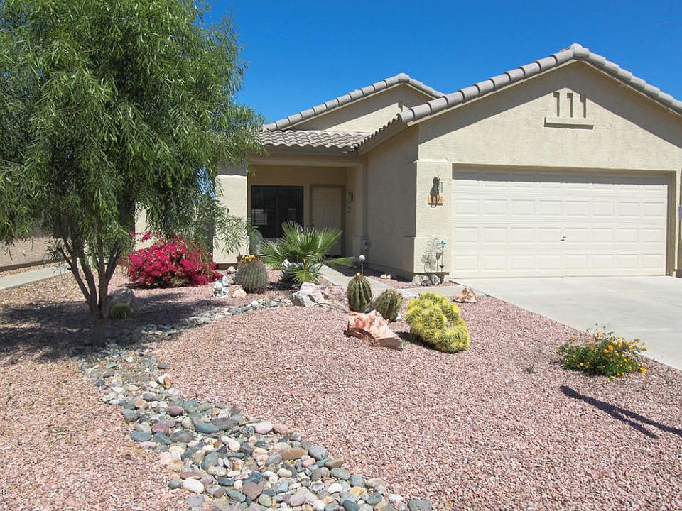 1st image of 8764 W Paradise Dr