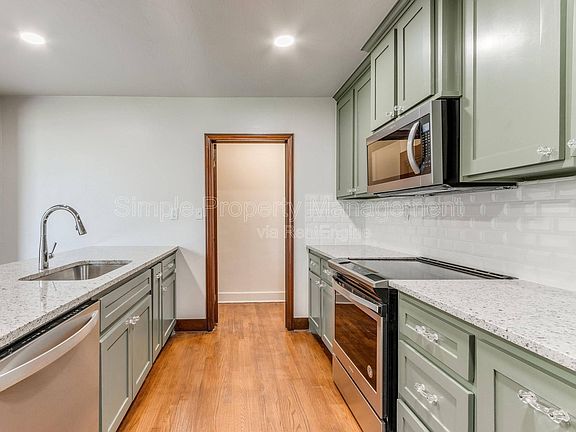 5th image of 2527 NW 16th St