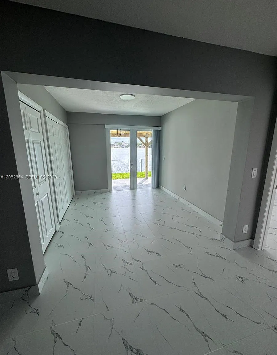 La Beau Acres Fourth Unit — Photo 4
