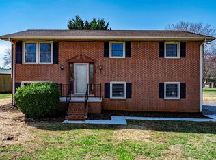 1187 Pecan St, Conover, NC 28613