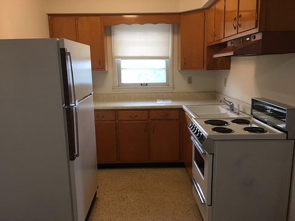2nd image of 1407 Charleston Ave