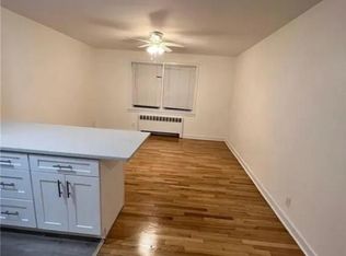 (Undisclosed Address), Mamaroneck, NY 10543