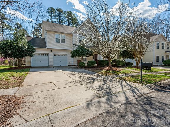 3rd image of 9507 Yearwood Ln