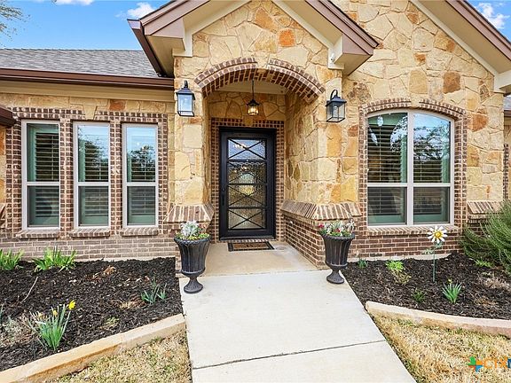 2nd image of 30 Cedro Cir