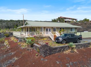 92-8226 Bamboo Ln, Captain Cook, HI 96704