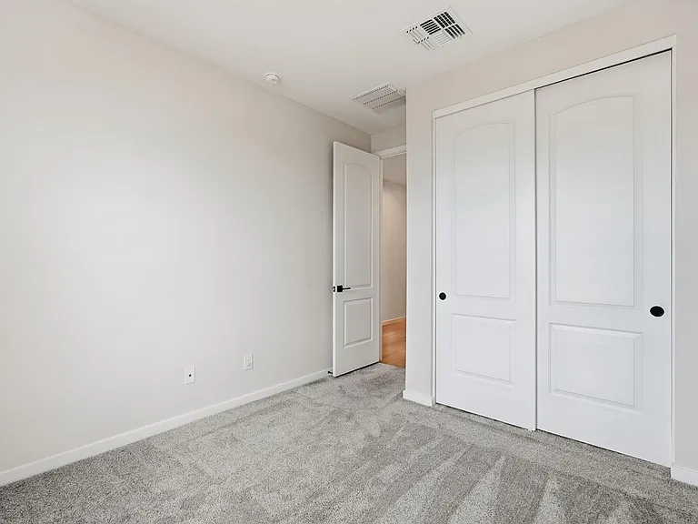 641 S Davidson Ln — Photo 29