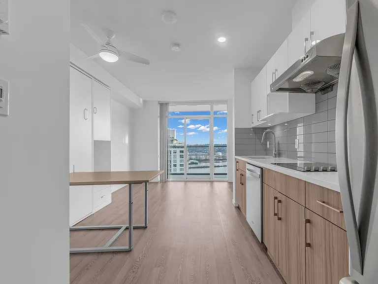 900 Carnarvon St #2604 — Photo 18