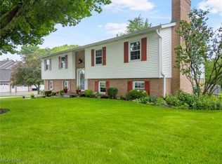 2125 Briarwood St, Louisville, OH 44641