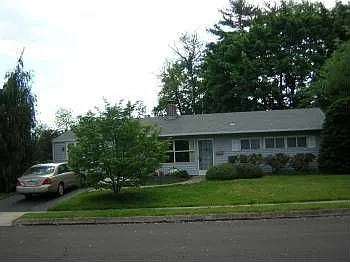 93 Friendly Ln photo 1