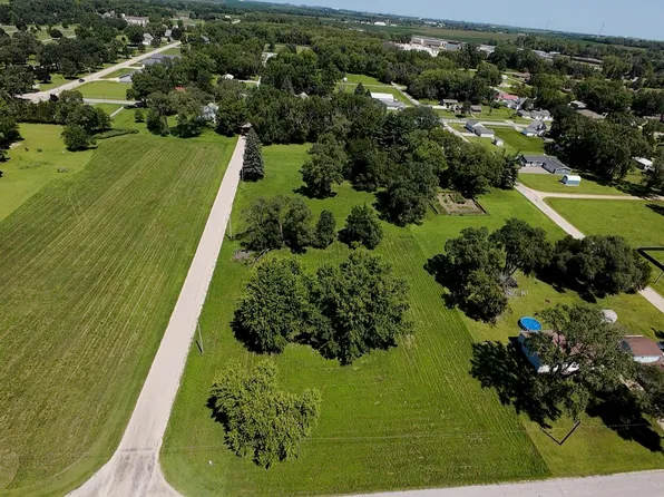 12th Avenue Sw Lots 2016 #&-2004, Oelwein, IA 50662