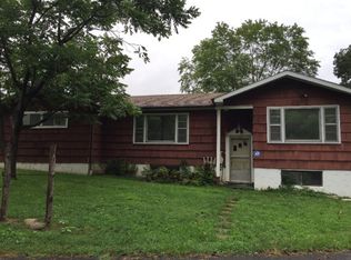 199 Merrywood Ln, Beckley, WV 25801