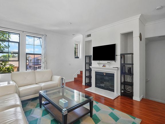 2nd image of 252 Soco Dr #1