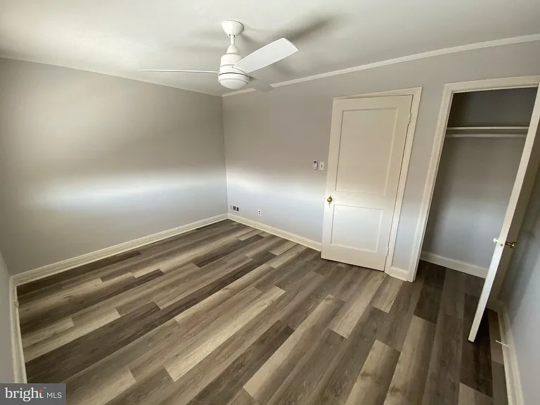 338 Gusryan St — Photo 11