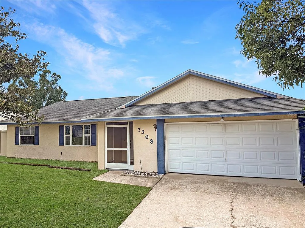 4 bed, 3.0 bath, 2022 sqft, $3,500 — Photo 2