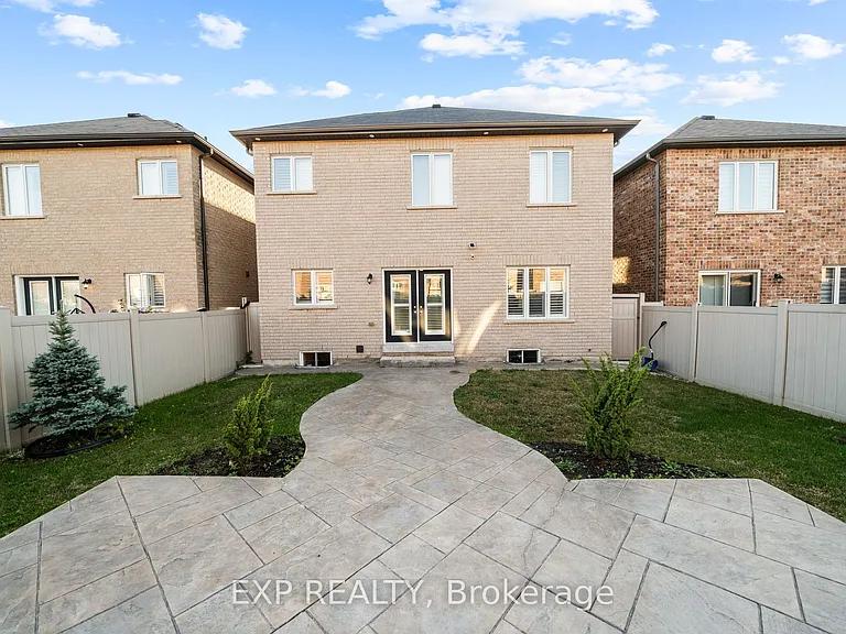 35 Tyndall Dr — Photo 30
