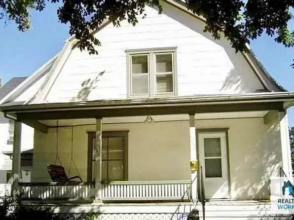 1242 S 14th St, Lincoln, NE 68502