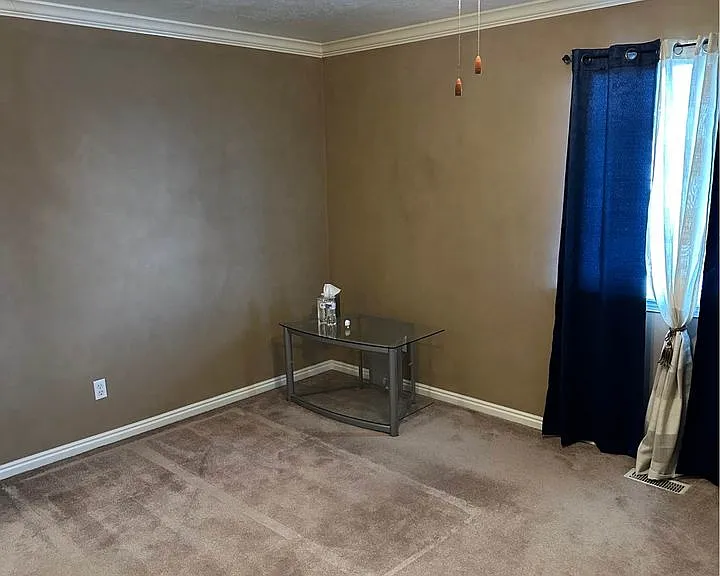 1648 Talon Dr — Photo 18