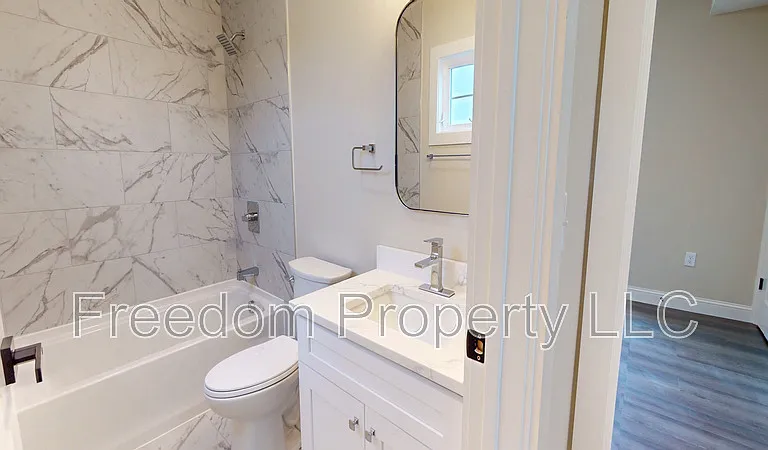 130 Center St #2 — Photo 6