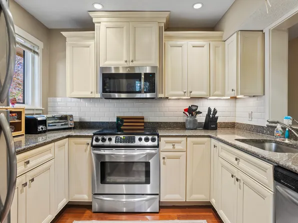 29 Fox Run #29, Woodbury, CT 06798
