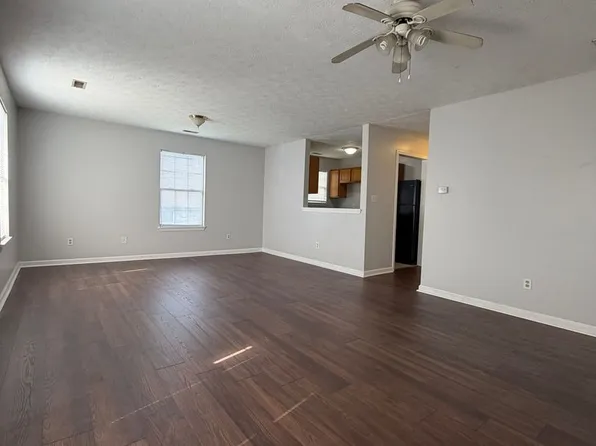 204 Joey Way APT 3, Lexington, KY 40509