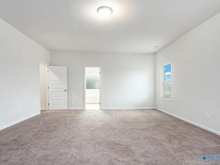 16879 Hollings Trl — Photo 12