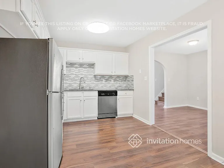 170 Saint Ann Cir — Photo 8