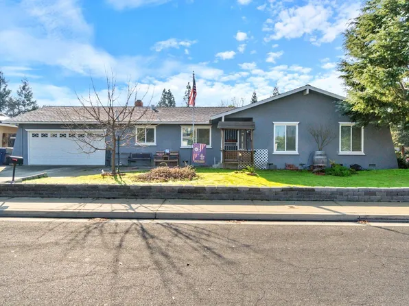 2026 Mitchell Ave, Clovis, CA 93611