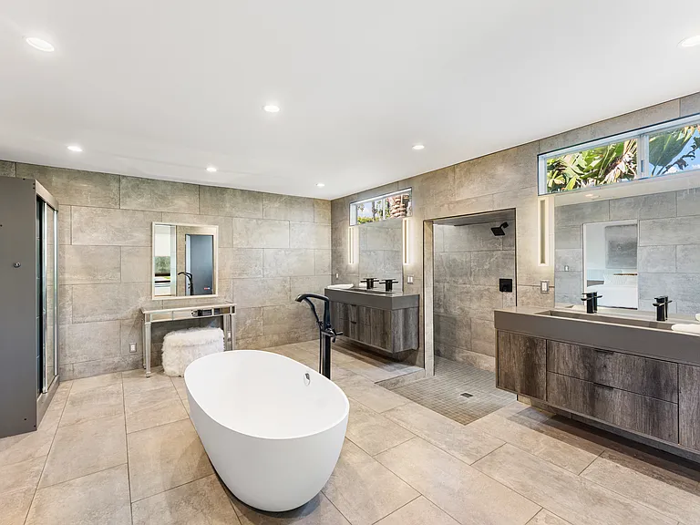 344 Arno Way — Photo 28