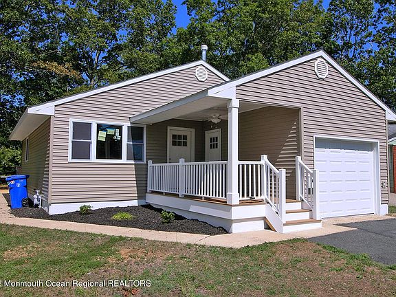 2nd image of 54 Morning Glory Ct