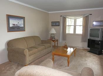 Very spacious living room