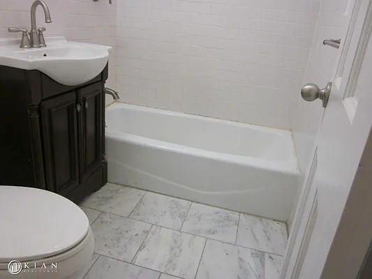 Rented by Kian Realty | media 20