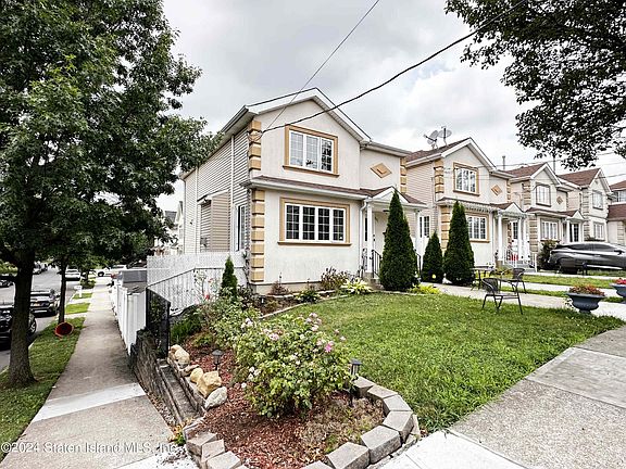 2nd image of 441 Virginia Ave