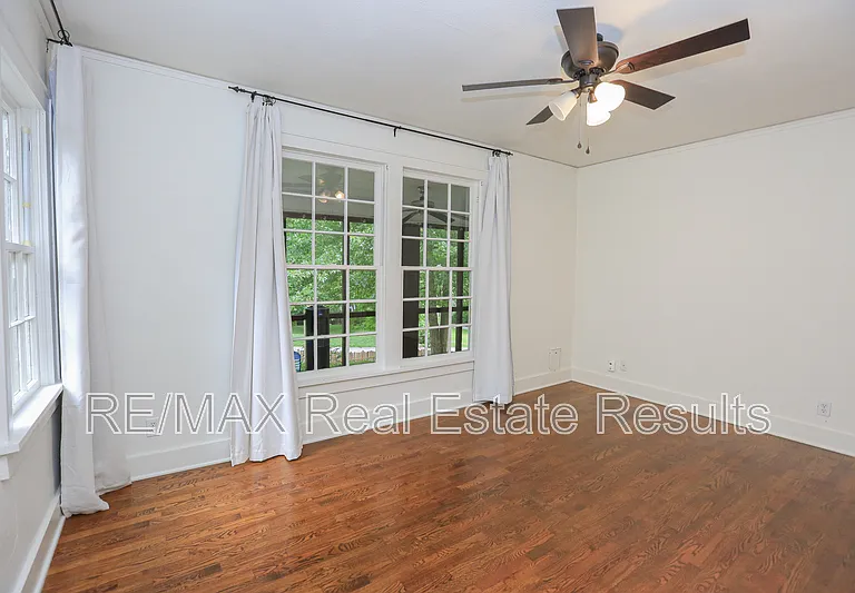 610 N Olive Ave — Photo 28