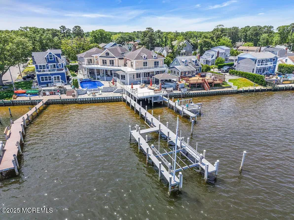 13 Riverview Drive, Brick, NJ 08723