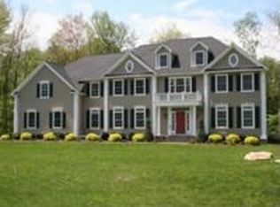 10 Belden Hill Rd, Brookfield, CT 06804