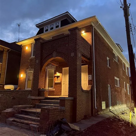 3726 Tyler St — Photo 2