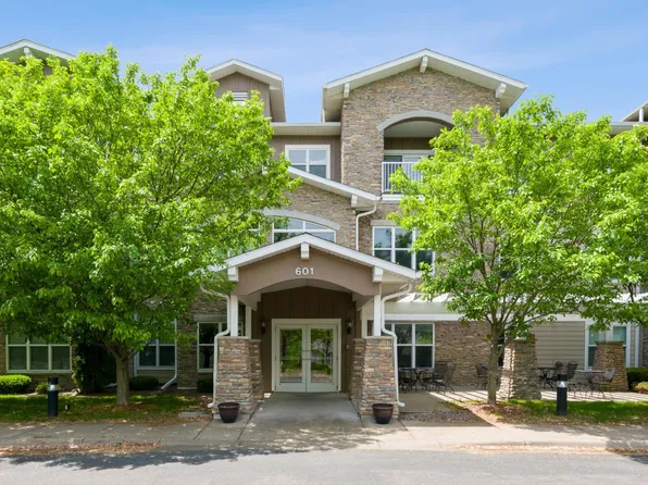 601 Levander Way APT 314, South Saint Paul, MN 55075