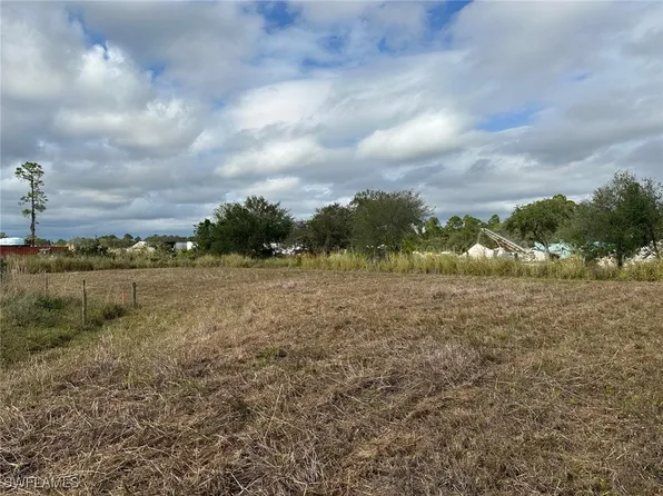 920 Anvil Cir, Labelle, FL 33935