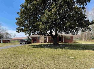 975 Berkley Rd, Arab, AL 35016