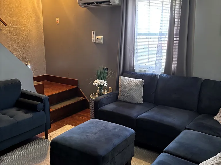 24 Braeburn Dr — Photo 2