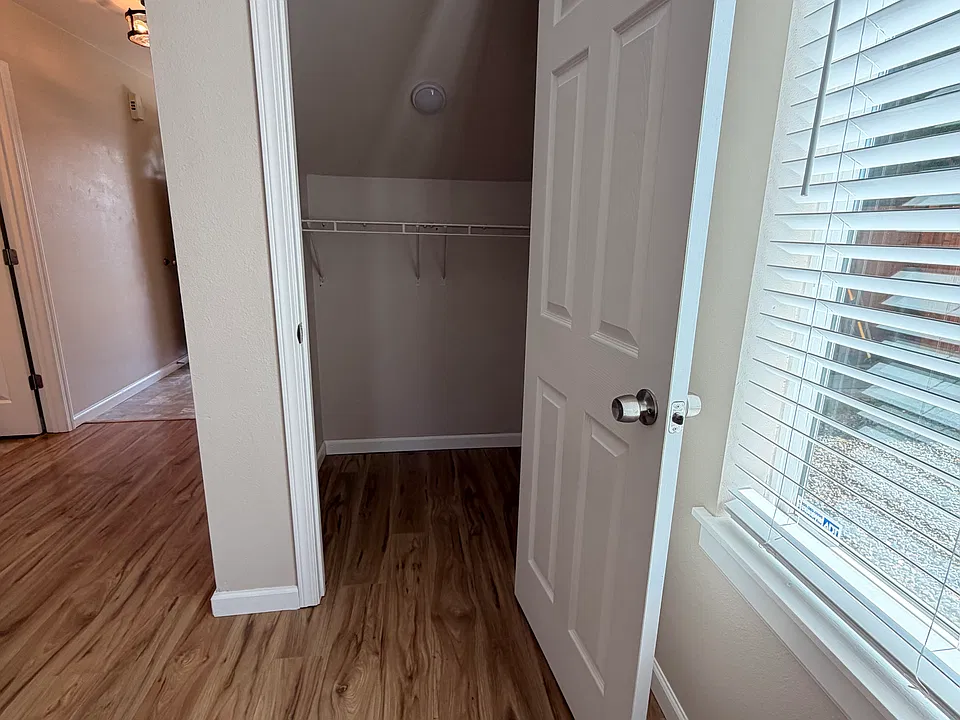 Coat closet