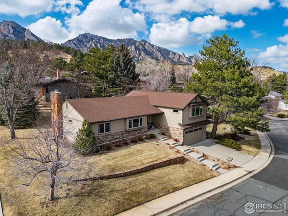 2nd image of 2596 Briarwood Dr