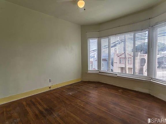 4th image of 574 Crocker Ave