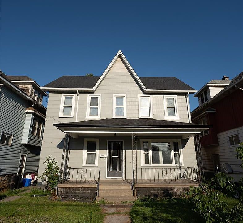1st image of 3555 Sandwich St