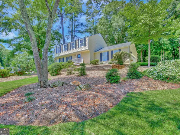 104 Sweetgum Rd, Peachtree City, GA 30269