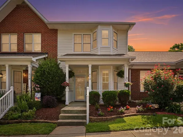 612 Stone Village Dr, Fort Mill, SC 29708