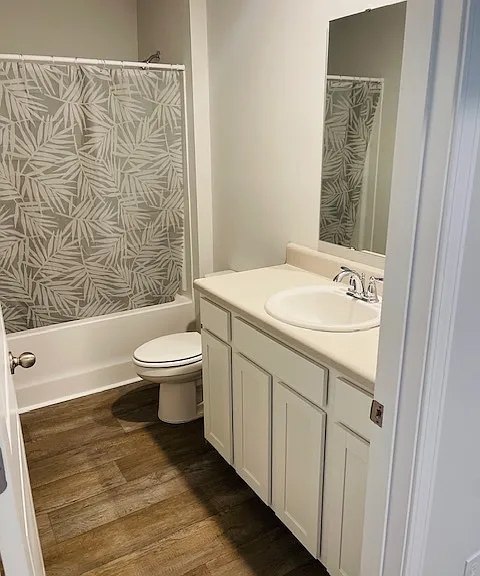 Main Bathroom