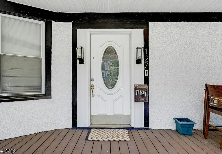 127 S Burnett St #R4-4 — Photo 3