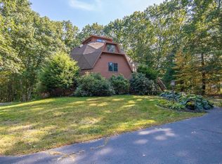 116 N Wawecus Hill Rd, Norwich, CT 06360