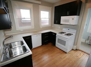 873 Laurel Ave, Saint Paul, MN 55104